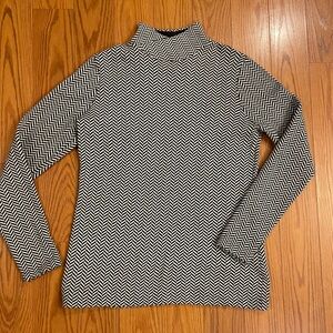 Duluth Trading S'no Sweat Black and White Herringbone Mockneck Sweater M